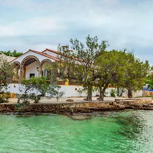 Beachfront Es Clot Villa Alcúdia